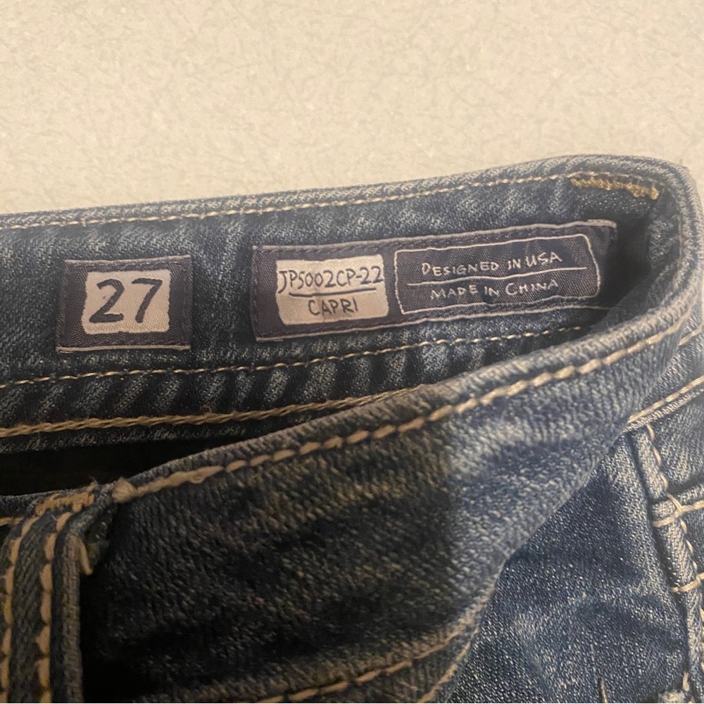 Miss Me Capris - Picture 4 of 4